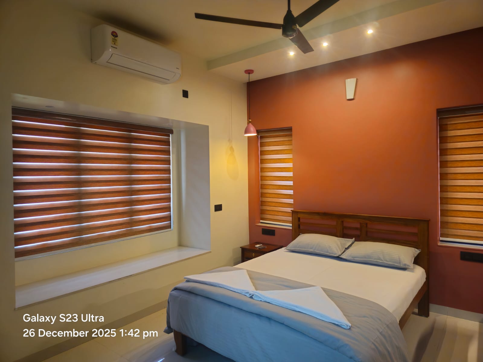 1 BHK — photo 2
