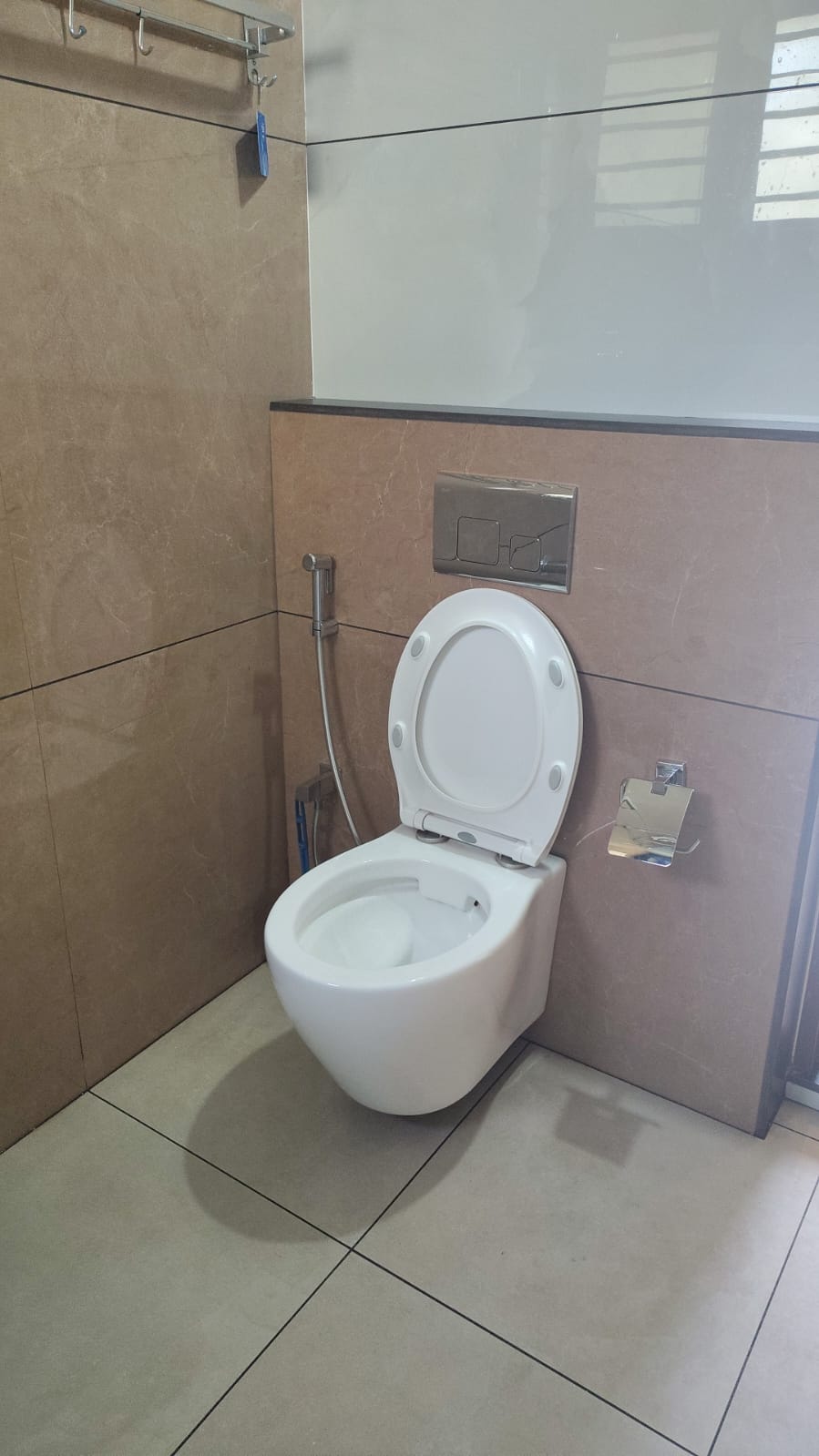 3 BHK — photo 17