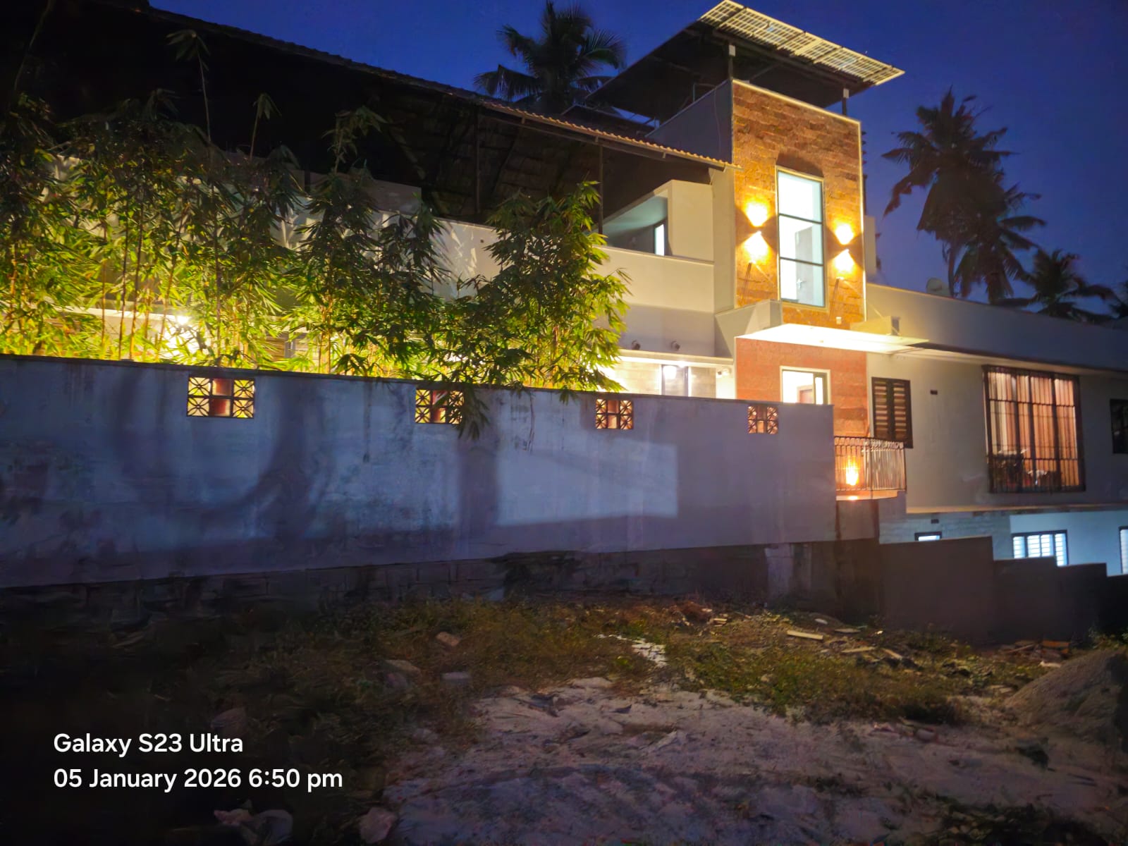 Outside View — photo 14